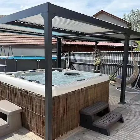 Vosges, Spa, Sauna & Piscine * Moyenmoutier