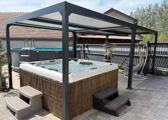 Vosges, Spa, Sauna & Piscine * Moyenmoutier